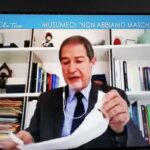 Musumeci vara norma anti-Abbate: vietato chiudere prima alimentari