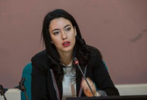 Scuola chiusa fino a Giugno
