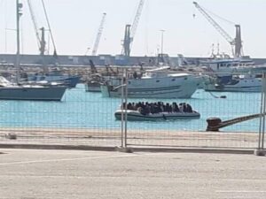 I migranti di Pozzallo in quarantena a San Pietro a Comiso