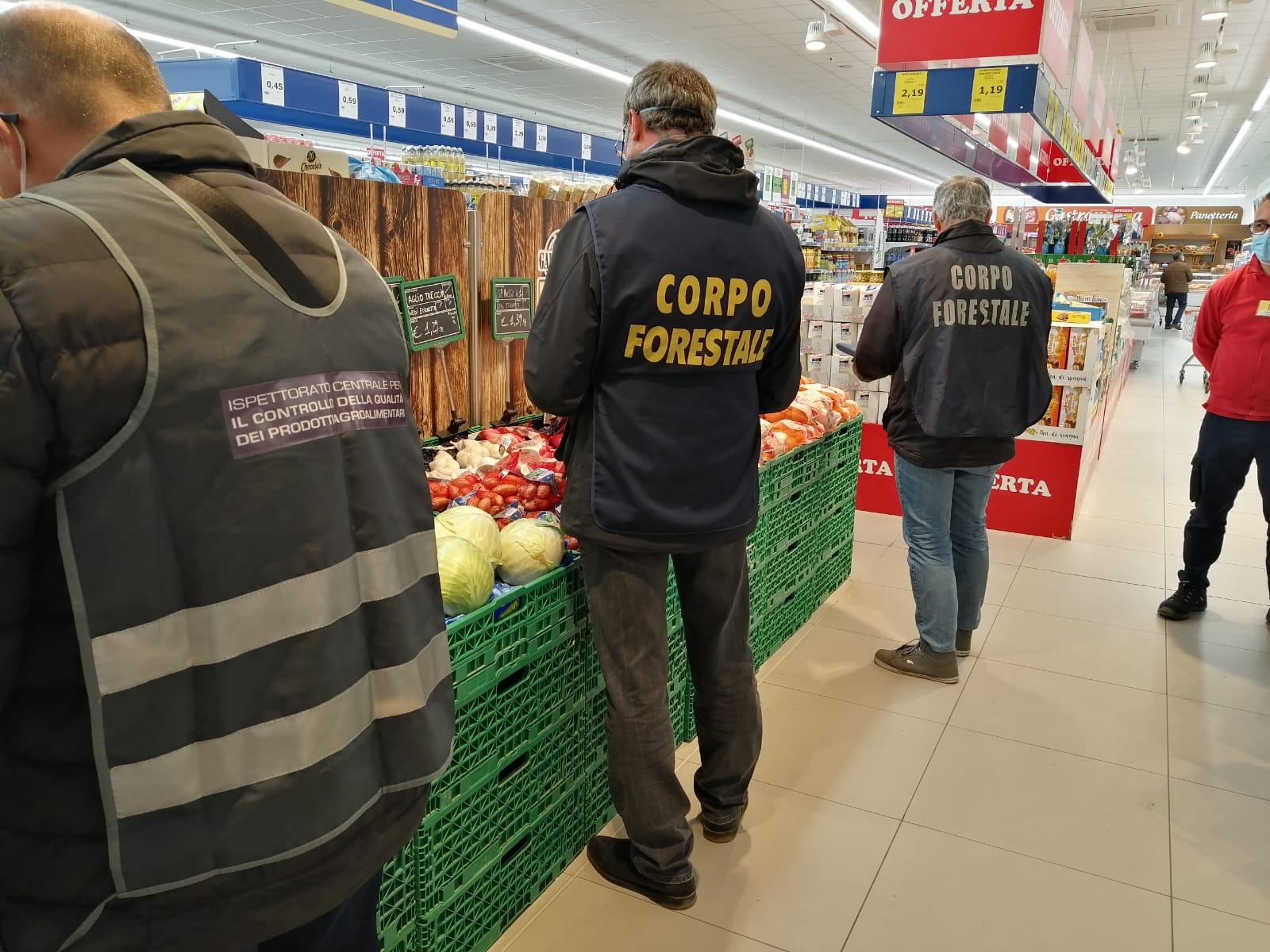 Coronavirus: controlli alimentari, multe al mercato di Comiso