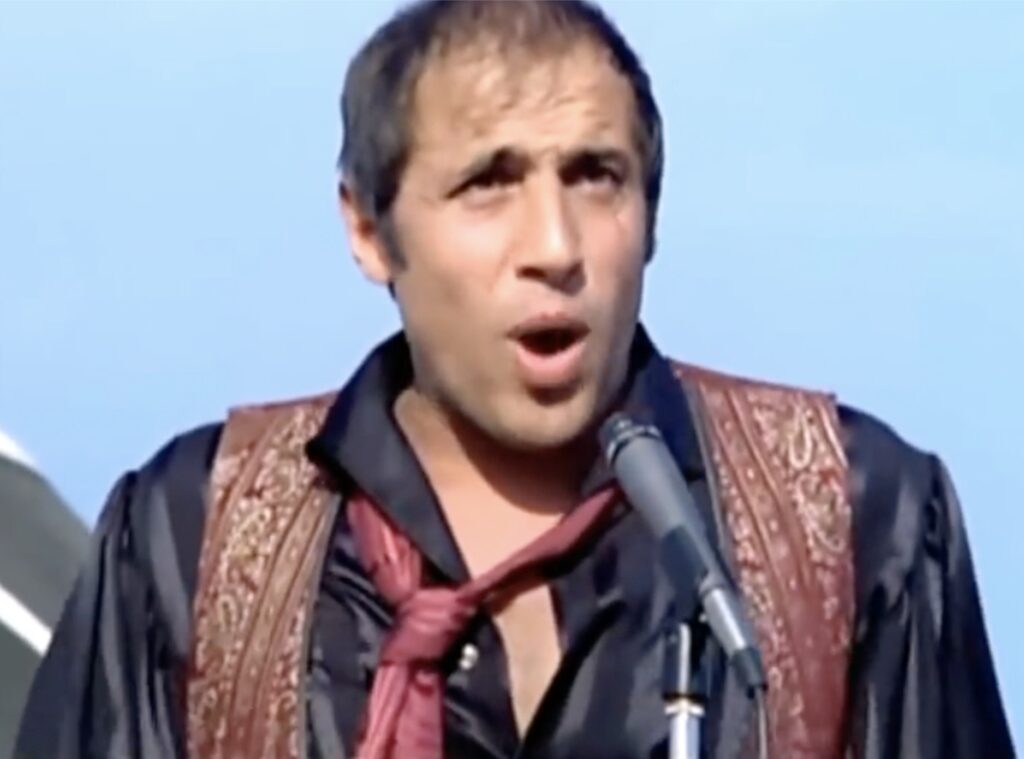 Adriano Celentano, Geppo il folle e Che cosa ti farei
