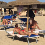 Attesi 39 gradi in Sicilia, ma è vietato prendere il sole in spiaggia