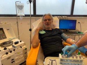 Andrea Bocelli: Io mia moglie e mia figlia abbiamo avuto il Coronavirus
