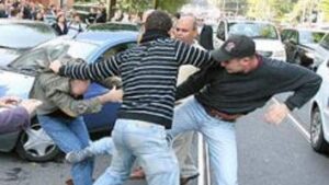 Santacrocese aggredito da extracomunitari