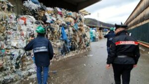 Traffico illecito di rifiuti, arresti e sequestri a Palermo