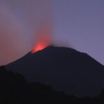 L'Etna continua l'eruzione