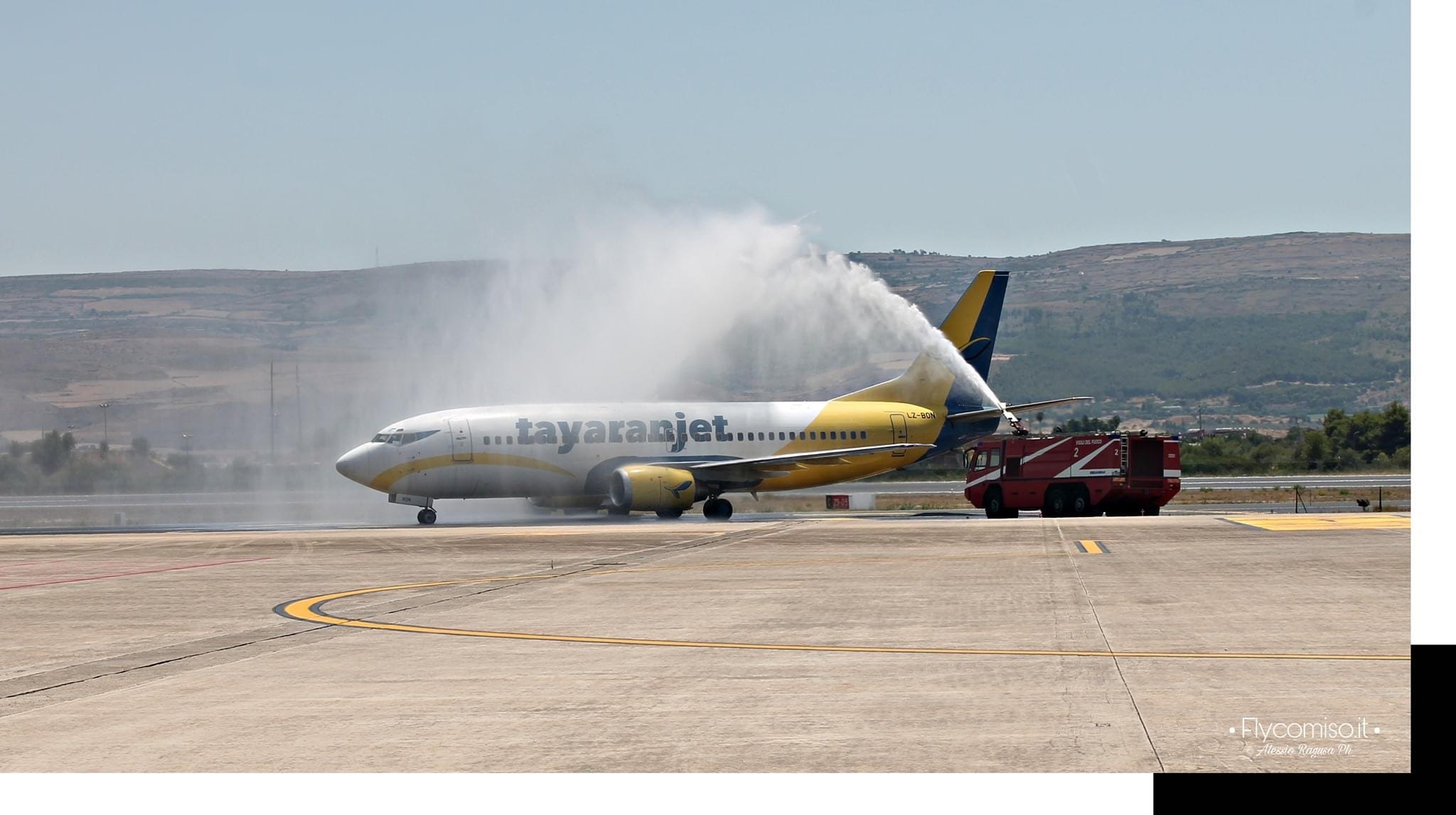 E’ arrivato a Comiso il primo volo TayaranJet da Bologna