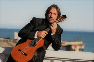 Musica: torna Castelbuono Classica con chitarrista Del Sal