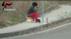 Giro prostituzione in centro migranti nel messinese, arresti