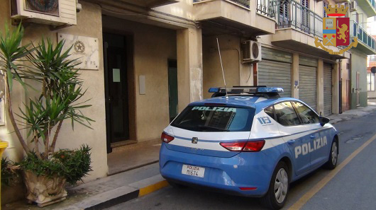 Scappano davanti alla Polizia, arrestati due giovani comisani