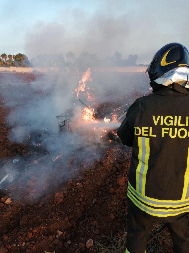 Cade aereo ultraleggero all'Oasi dei Re, un morto carbonizzato