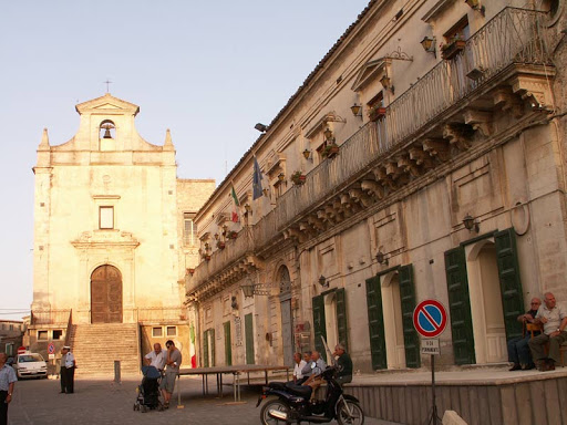 Monterosso, positivo Covid familiare di impiegato: chiuso Municipio