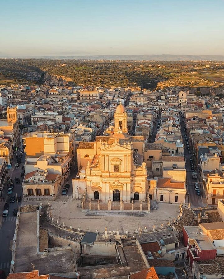 Mamma e figlio positivi al Covid a Ispica