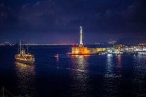 Mega yatch "Ss Delphine" sosta a Messina
