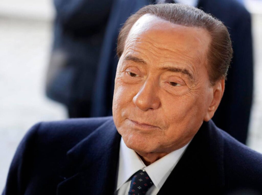 Hanno ricoverato Berlusconi