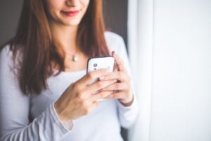 "Foto hard a un minore? E' violenza sessuale"