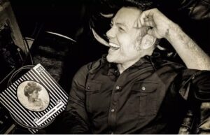 Tiziano Ferro: canto Rimmel e De Gregori