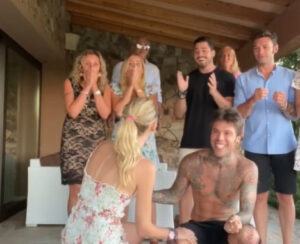 Ferragni incinta, l'annuncio con uno scherzo