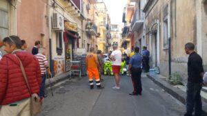 Sparatoria in pieno giorno davanti al panificio
