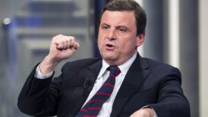 Calenda: mi candido a sindaco di Roma, contro la Raggi