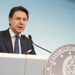 Sostanzialmente invariate le norme anti Covid: il rapido ritorno alla fase 1, mascherato da mezze misure
