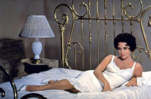 Elizabeth Taylor in "La Gatta sul tetto che scotta" (1958)