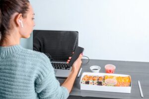 Covid: ecco la dieta da seguire post ricovero e per i sintomatici a casa