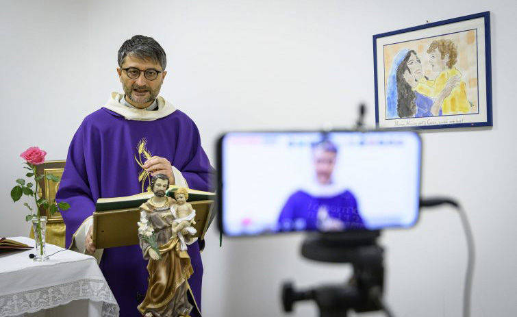 Zona rossa, sospesa la celebrazione dei sacramenti a Comiso e Acate