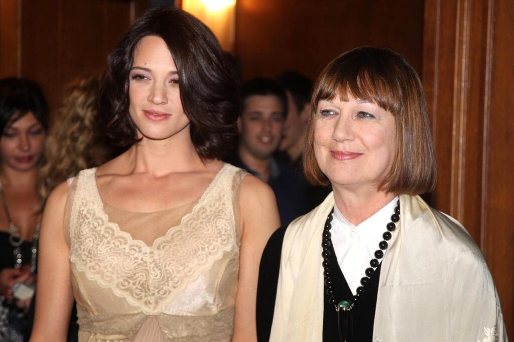 Lutto nel cinema italiano, &egrave; morta Daria Nicolodi, la mamma di Asia Argento