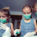 Confermato l'obbligo di mascherina per i bambini sopra i 6 anni