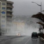 Forti temporali sulla Sicilia orientale, Catania sott'acqua: «Non uscite di casa»