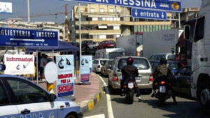 Natale, in 70mila attesi in Sicilia: cosa prevede l'ordinanza di Musumeci, tampone 3 giorni prima o all'arrivo