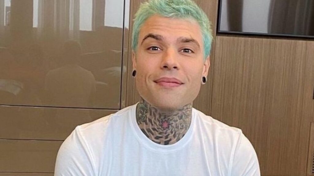 Fabio Volo contro Fedez: &ldquo;La beneficenza si fa in silenzio&rdquo;