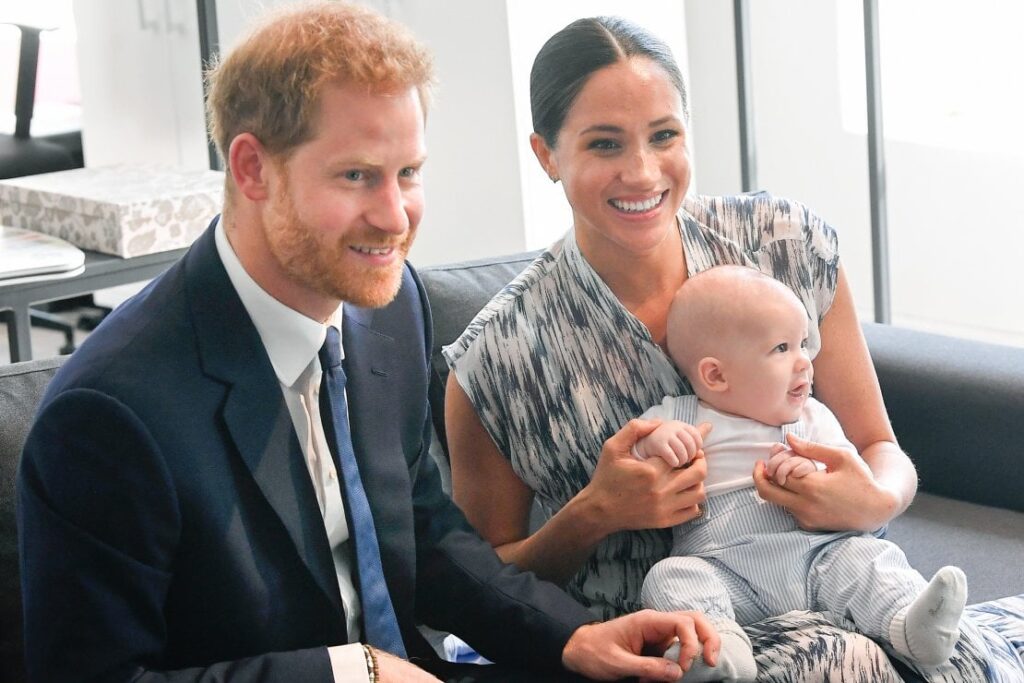 Meghan e Harry ci ripensano: &laquo;Meglio un altro anno da reali&raquo;