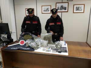 Ispica, arrestati in due con un chilo di droga a testa