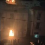 Salvi per miracolo madre, padre e figlio: la palazzina completamente distrutta dall'incendio
