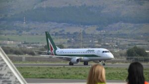 Alitalia riduce i voli su Comiso