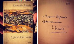 Trova nel cassonetto un libro di Sciascia autografato dallo scrittore