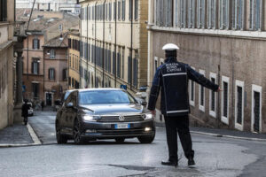 Governo: Conte alle 18