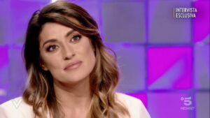 Elisa Isoardi a Verissimo: "Salvini? L'ho amato tantissimo