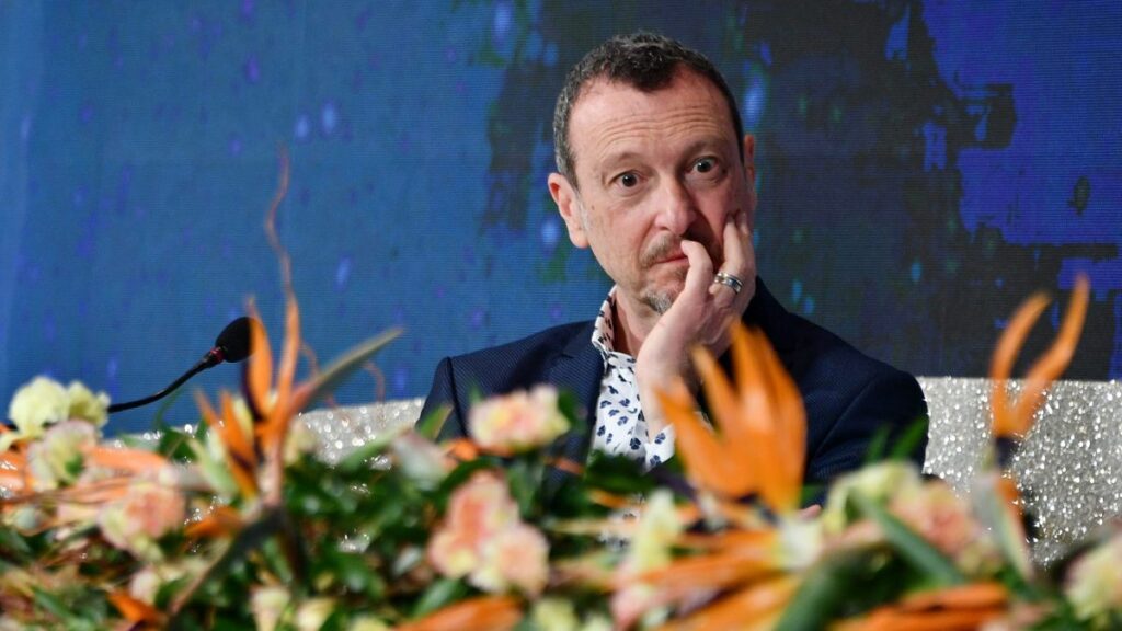 &laquo;Sanremo senza pubblico&raquo;, Amadeus pronto a lascia il Festival