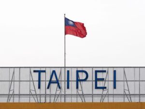 Taiwan: nave guerra Usa attraversa stretto, prima con Biden