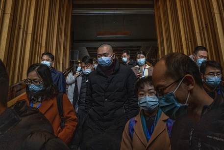 Oms a Wuhan, Covid nato in laboratorio? Scenario da film