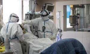 Covid: tute personalizzate con foto in ospedale Sciacca