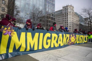 Usa: polizia espelle 72 immigrati ad Haiti, anche minori