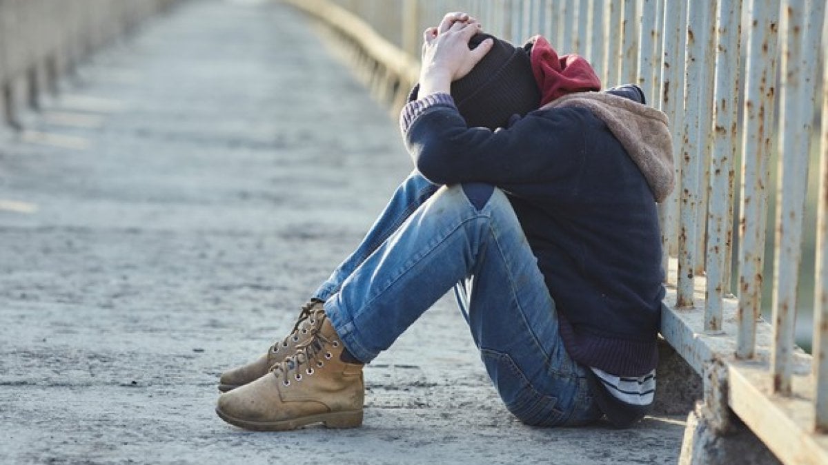 Comiso, tredicenne si toglie la vita