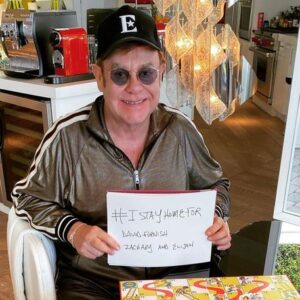 Covid: Elton John e Michael Caine in video per il vaccino