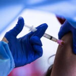 Covid: Usa, aumentano gli americani disposti a vaccinarsi