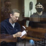 Navalny: in corso processo per diffamazione