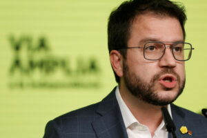 Catalogna: indipendentisti al lavoro per formare governo